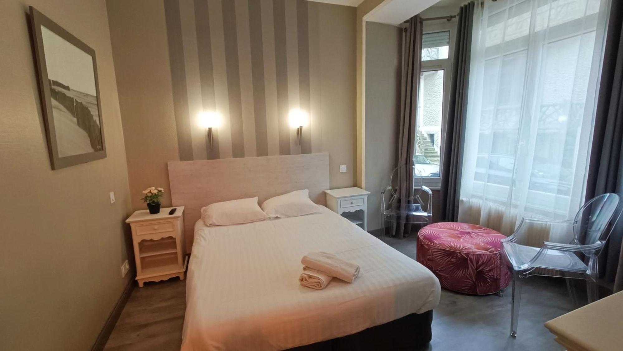 Hotel De Charme Equinoxe 勒图凯－巴黎普拉日 外观 照片